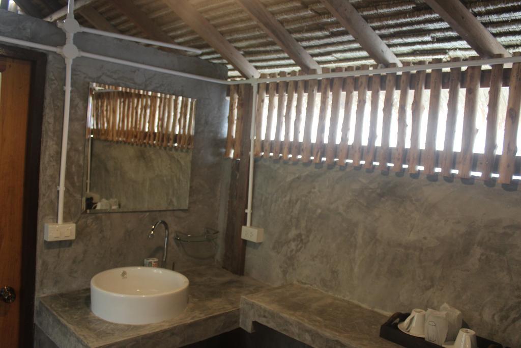Lanta Happy Hill Hotel Koh Lanta Bagian luar foto