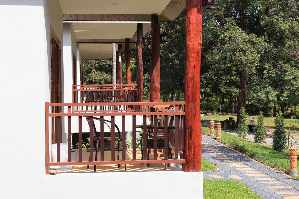 Lanta Happy Hill Hotel Koh Lanta Bagian luar foto