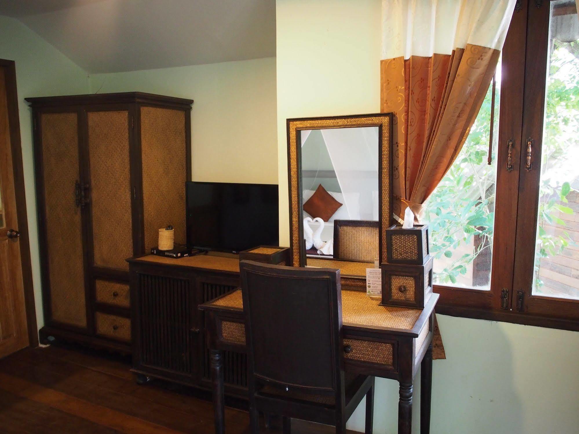 Lanta Happy Hill Hotel Koh Lanta Bagian luar foto