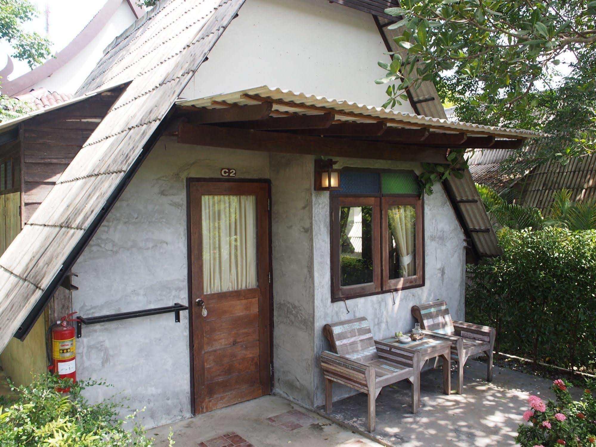 Lanta Happy Hill Hotel Koh Lanta Bagian luar foto